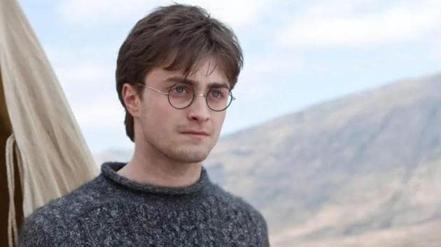 Daniel Radcliffe นั้นเป็นอีกหนึ่งดารานักแสดงชายที่มีความโด่งดังและมากความสามารถเป็นที่รู้จักของฮอลลีวูด เขาเป็น นักแสดงชาวอังกฤษ เป็นดารานำ