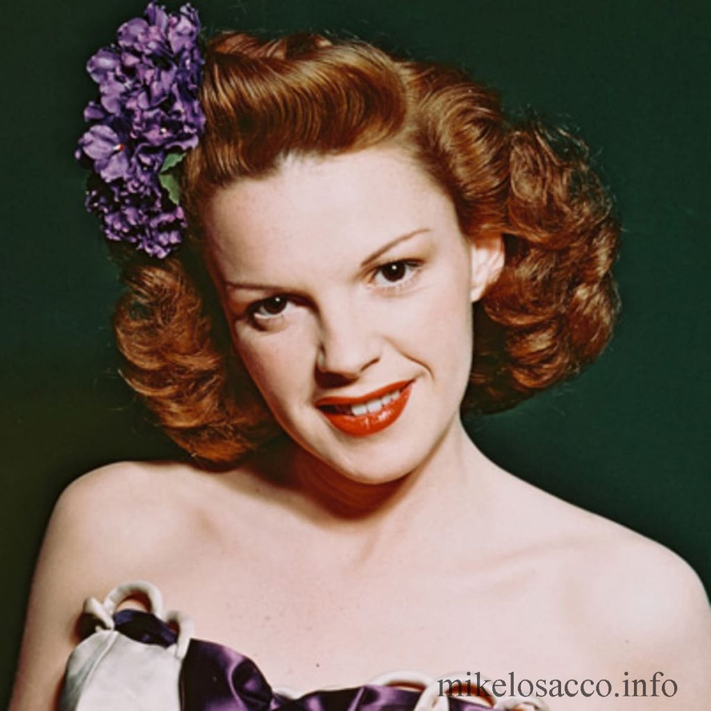 Judy Garland จูดี้ การ์แลนด์ ชื่อนี้ปลุกความคิดถึงในละครในความทรงจำของชาวอเมริกันในทันที จูดี้ การ์แลนด์เป็นหนึ่งในนักแสดงหญิงที่โด่งดัง 