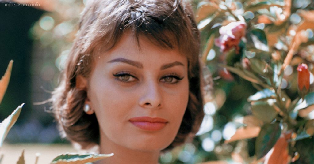 Sophia Loren โซเฟีย ลอเรน นักแสดงสาวชาวอิตาลีเจ้าของรางวัลออสการ์ ลอเรนเป็นสาวงามที่มีเสน่ห์ดึงดูดใจมากที่สุดในโลก โซเฟีย ลอเรนเติบ