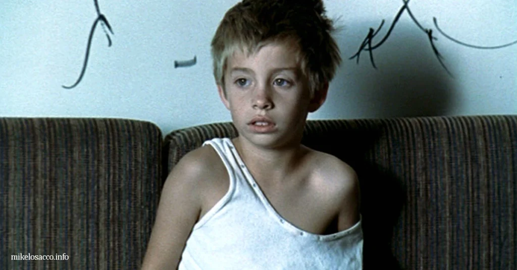 Jimmy Bennet จิมมี่ เบนเน็ตต์ เป็นตัวแทนที่โดดเด่นของดาราดาวรุ่งฮอลลีวูดรุ่นใหม่ที่ถ่ายทำอย่างแข็งขันในช่วงปี 2000 เมื่ออายุ 10-12 ปี เขา